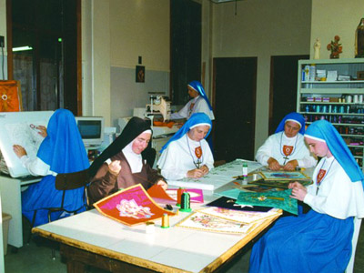 Hermanas de los Apóstoles del Amor Infinito en el trabajo, Siostry Apostołki Nieskończonej Miłości w pracy