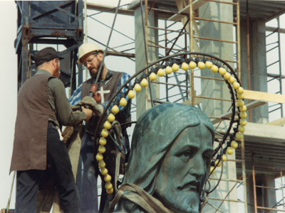 The largest statue of the Sacred Heart in Canada, Die größte Herz-Jesu-Statue in Kanada