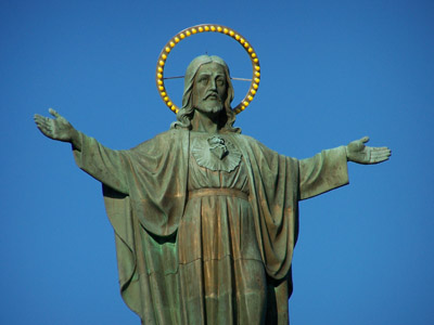 La plus grande statue du Sacré-Coeur au Canada, A maior estátua do Sagrado Coração de Jesus no Canadá