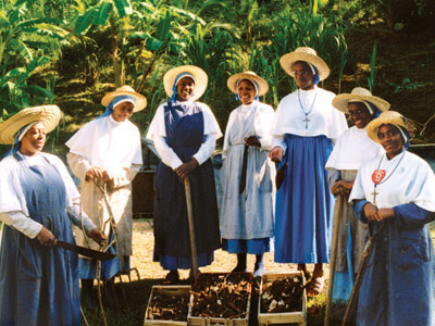 Religieuses jardinières à Pointe-Noire