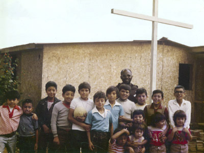 une des maisons bâties par les Pères Apôtres de l'Amour Infini au Guatemala