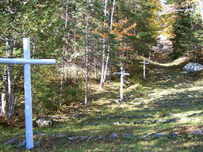 Chemin de la croix dans la montagne chez les Apôtres de l'Amour Infini, A Via-Sacra nas montanhas com os Apóstolos do Amor Infinito